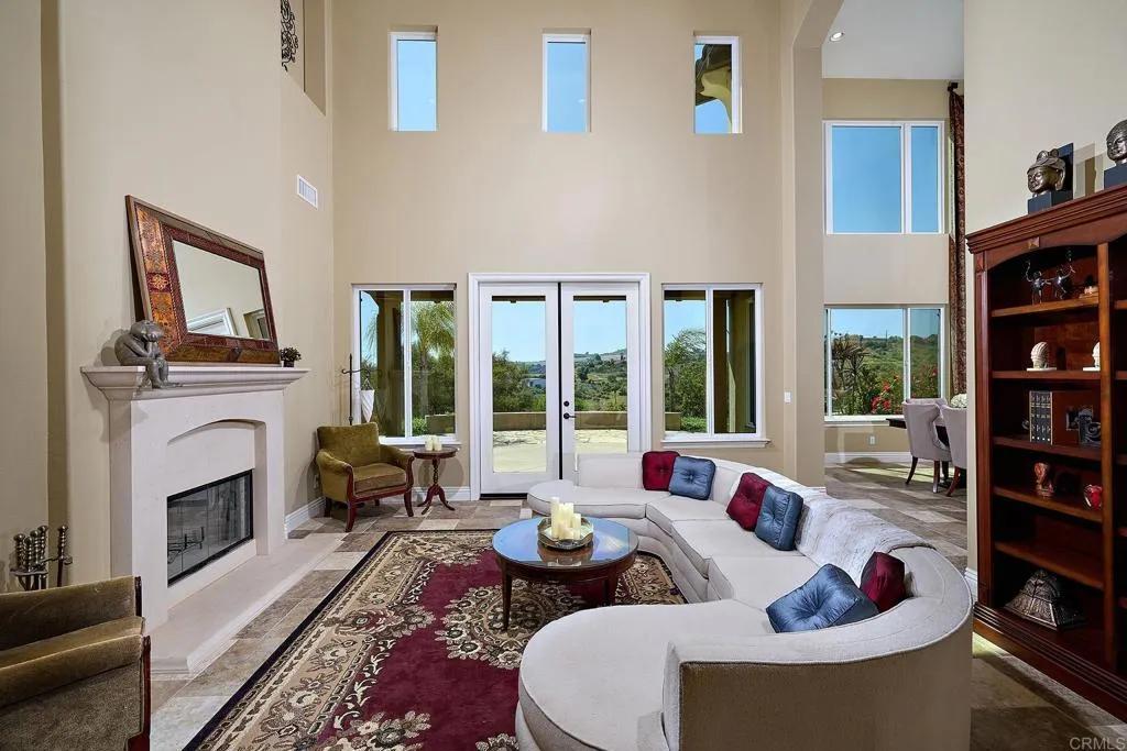 https://cdn.realtyfeed.com/cdn/127/306439043/3d95c32cb11abf7b9095b8a94089267d.webp