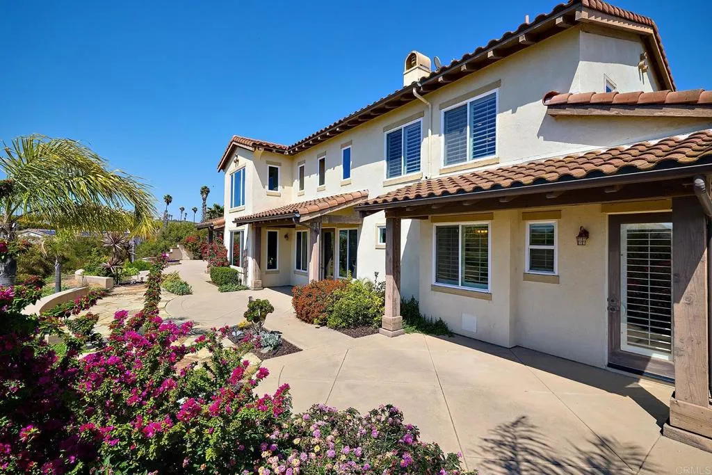 https://cdn.realtyfeed.com/cdn/127/306439043/afdedcbc446fa734fb4be4447b51d8e3.webp