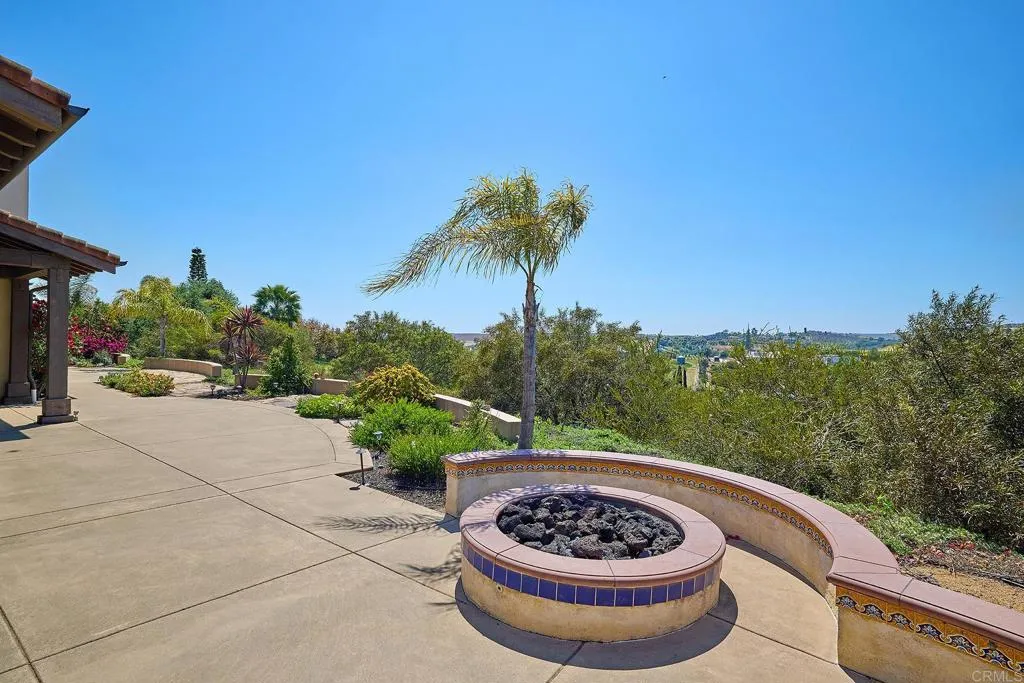 https://cdn.realtyfeed.com/cdn/127/306439043/c9244f1365da1ef47f80d375d3780989.webp