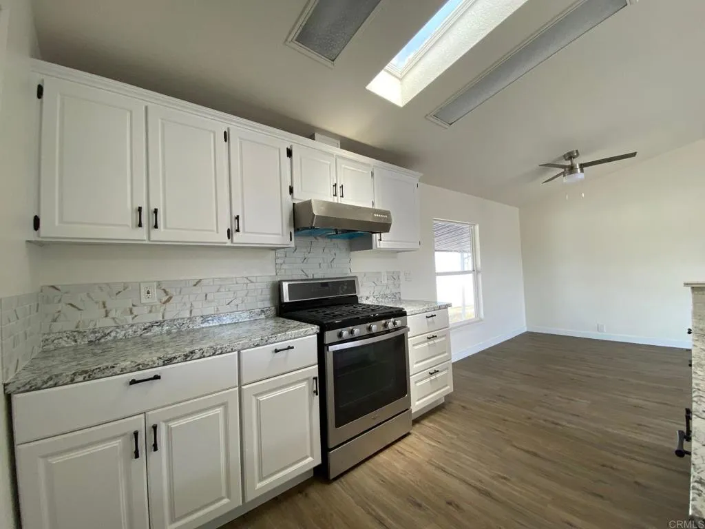 https://cdn.realtyfeed.com/cdn/127/306439345/42df4953fa7f1502c88adc2ba7fef7e8.webp