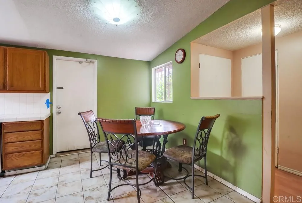 https://cdn.realtyfeed.com/cdn/127/306439379/16ddf7b0c1feee88c05877174f17880d.webp