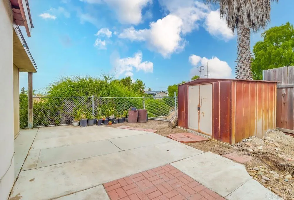 https://cdn.realtyfeed.com/cdn/127/306439379/40c5e57d4b5ea5f3746d3d1e17eda8d1.webp