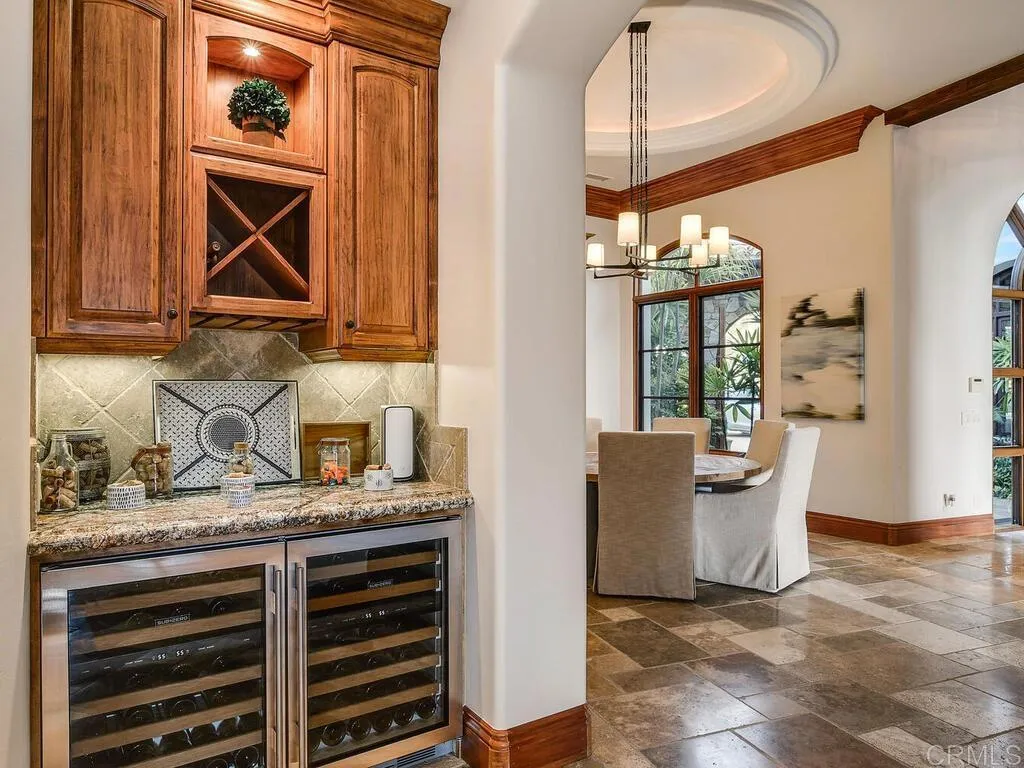 https://cdn.realtyfeed.com/cdn/127/306439436/35a02c595f9e076d3a4b54d95f1265c2.webp