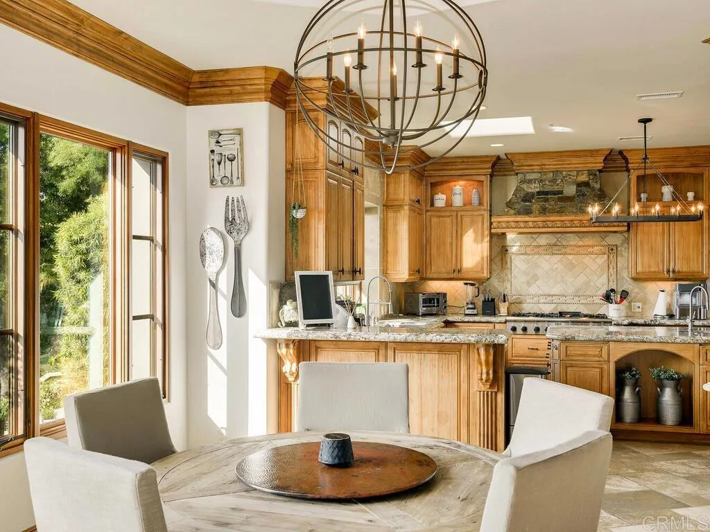 https://cdn.realtyfeed.com/cdn/127/306439436/b6f7dab3ae34cb3f0d6c4e57116357bb.webp