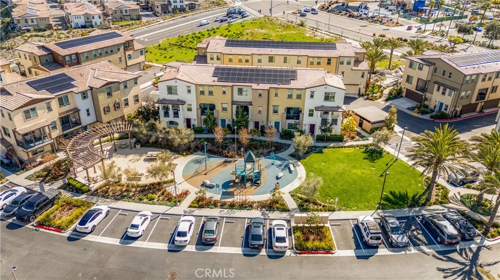https://cdn.realtyfeed.com/cdn/127/306439503/008f0e4bf7fd4bd527ffc5dcd183938c.webp