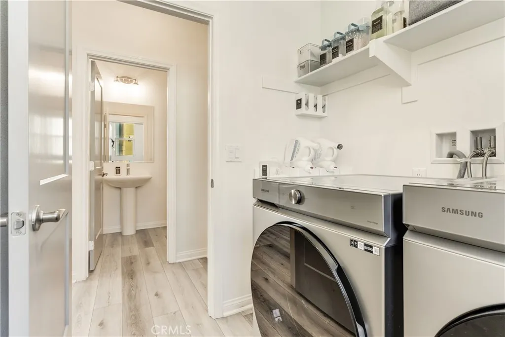 https://cdn.realtyfeed.com/cdn/127/306439503/2cf4da2a019a9d1eb8d0bd0e94d3c74e.webp