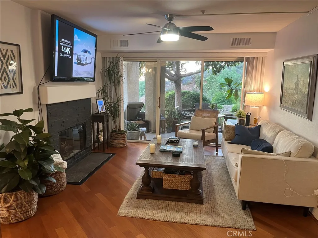 https://cdn.realtyfeed.com/cdn/127/306439607/2c674321bddc42e94260df05a5a19f07.webp