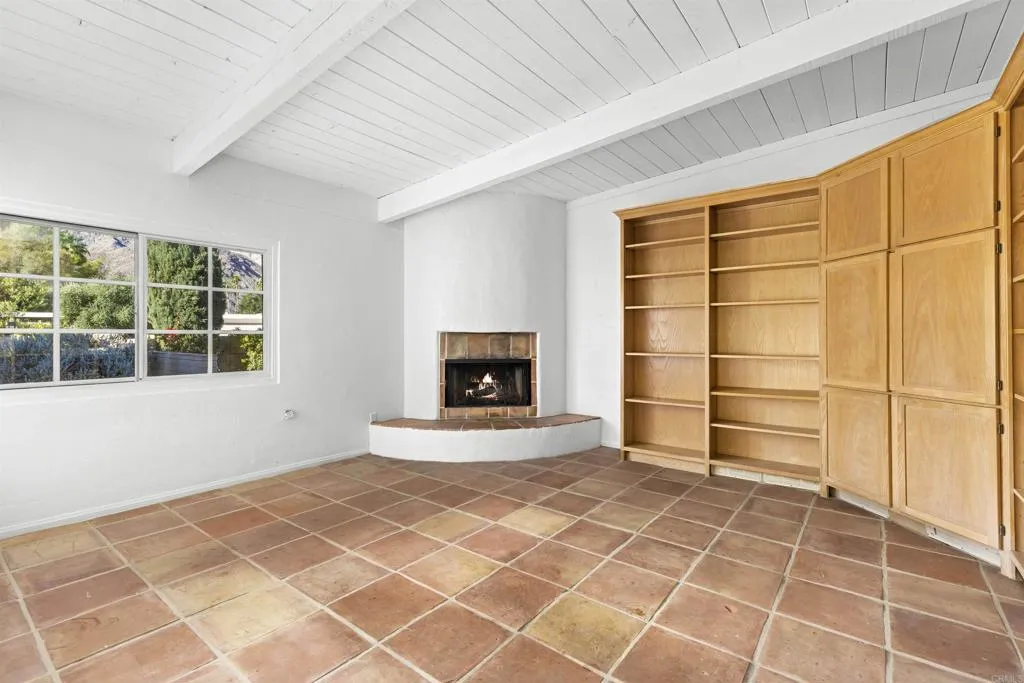 https://cdn.realtyfeed.com/cdn/127/306439924/a88a5f7b8c81ff8626ed9d86d893331b.webp