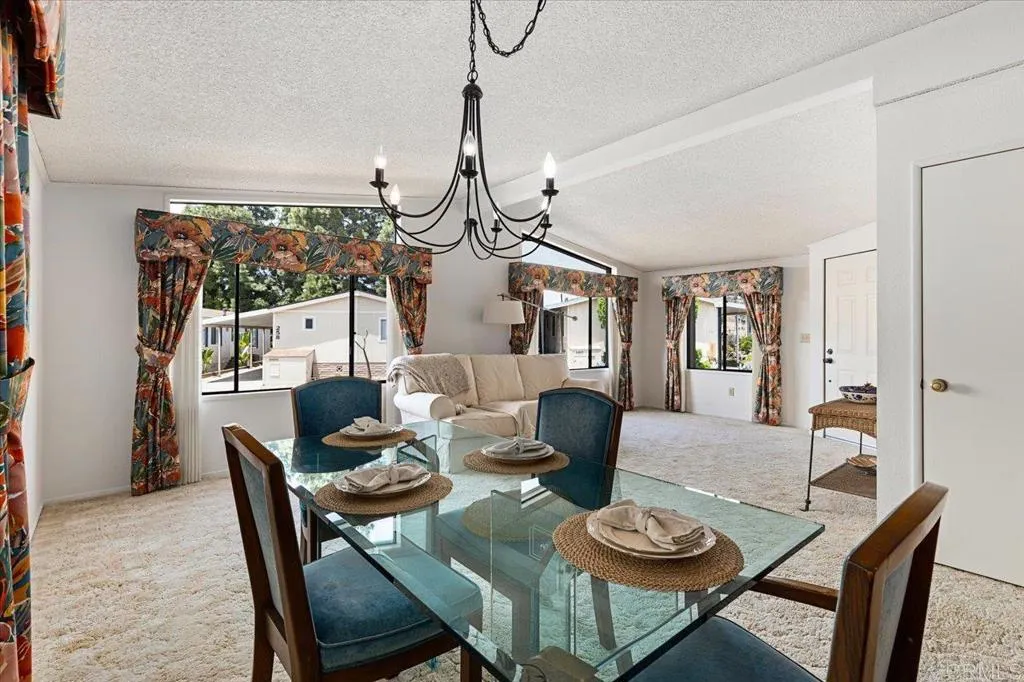 https://cdn.realtyfeed.com/cdn/127/306439937/7d9d4e4352a388af07a5eeb32e30ddfe.webp