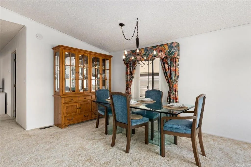 https://cdn.realtyfeed.com/cdn/127/306439937/864658d1b655020108498332a846970d.webp