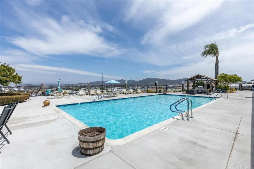 https://cdn.realtyfeed.com/cdn/127/306439937/900eb7bf14828c8716a2c21aa187266c.webp