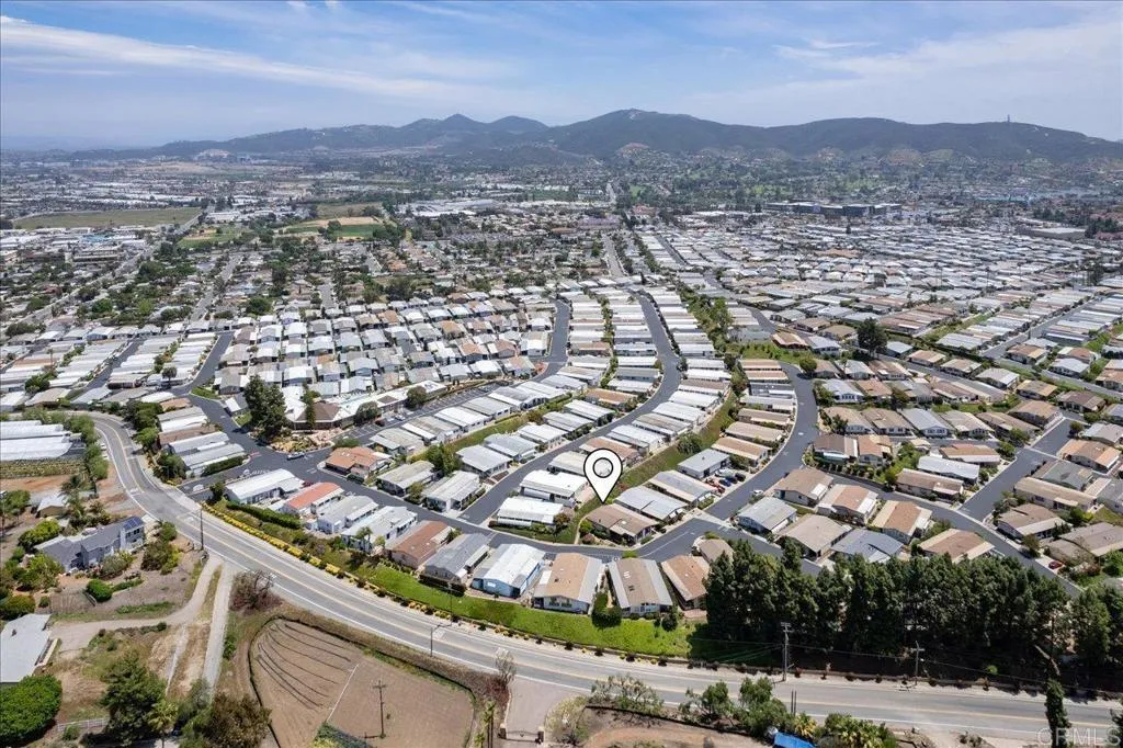 https://cdn.realtyfeed.com/cdn/127/306439937/c98d2149c16918fb2e6ac2370e6aa84a.webp