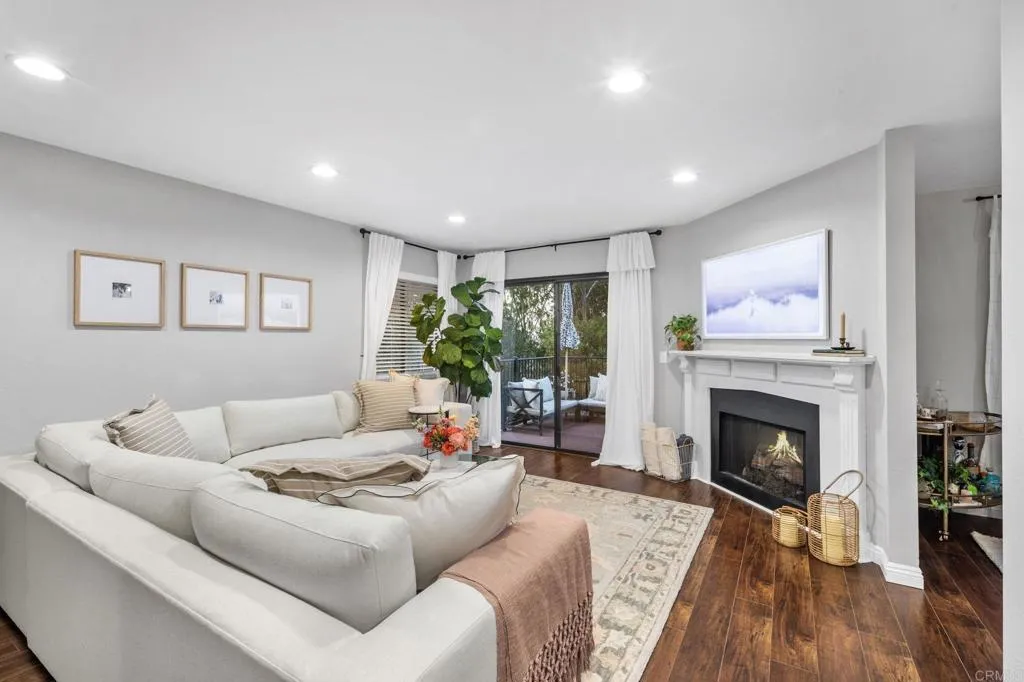 https://cdn.realtyfeed.com/cdn/127/306439985/88152265dbf27ce755e9610eab7114dc.webp