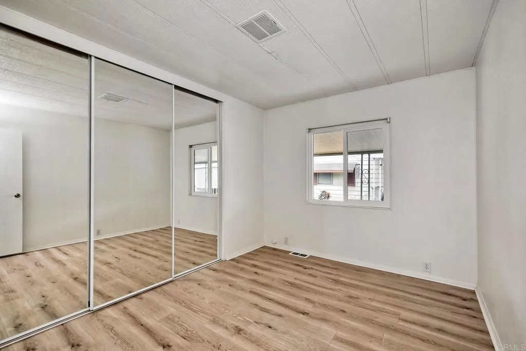 https://cdn.realtyfeed.com/cdn/127/306440024/588bf416e190dbd29812763aeeb27c41.webp