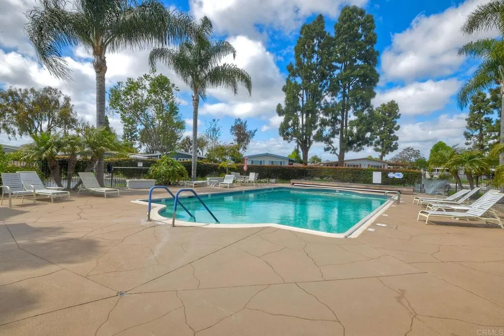 https://cdn.realtyfeed.com/cdn/127/306440024/764728dd0b81557cc946f3aa40b0260f.webp