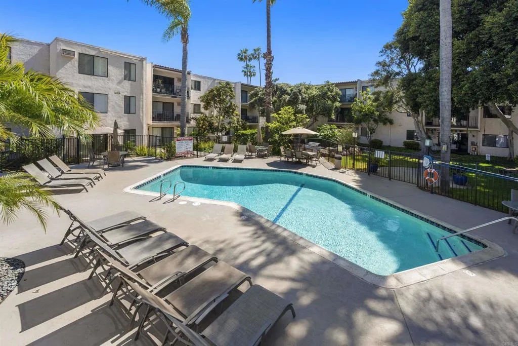 https://cdn.realtyfeed.com/cdn/127/306440071/65a8f4efde0e6aac876a3a9dde544d23.webp