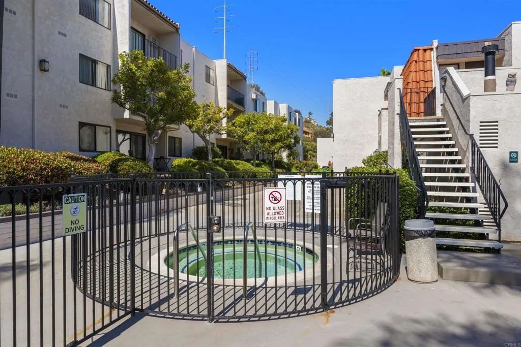 https://cdn.realtyfeed.com/cdn/127/306440071/bc8e940d35e60c2fb4c3b78ca193a1ee.webp