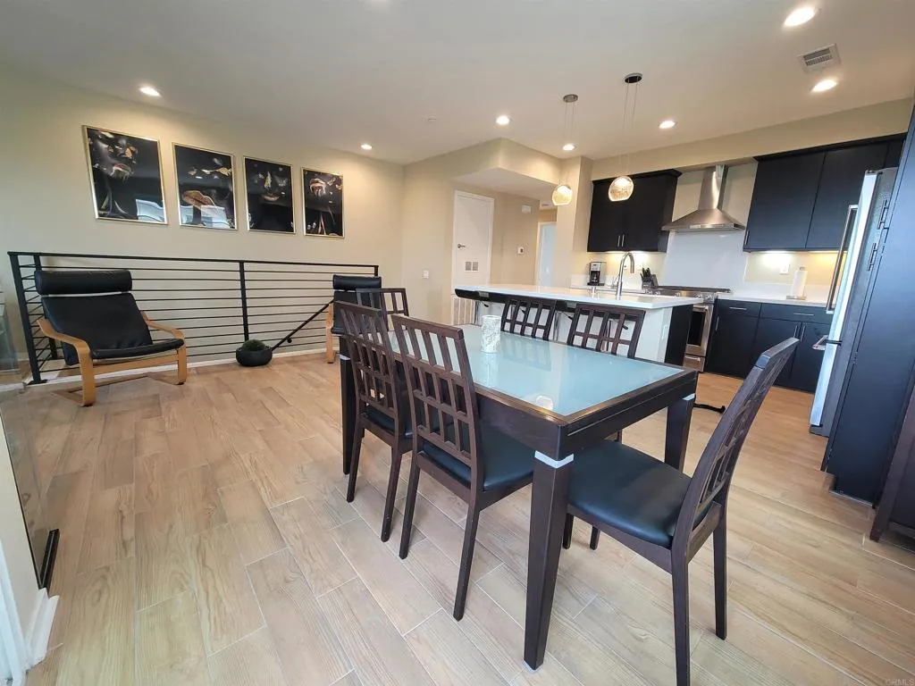 Photo #6: PTP2503500 Listing 