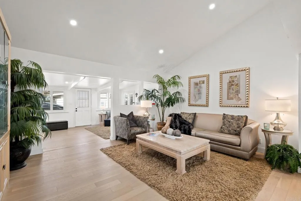 Photo #2: NDP2504754 Listing 