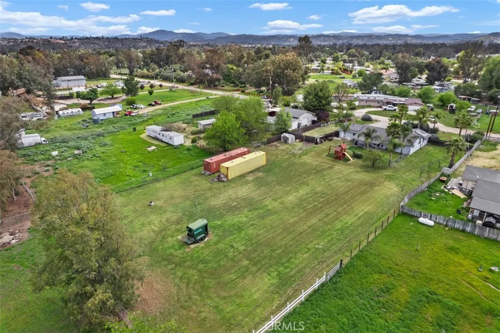 https://cdn.realtyfeed.com/cdn/127/306440508/a46e5277cb84d4622e2c83a91833f3e0.webp