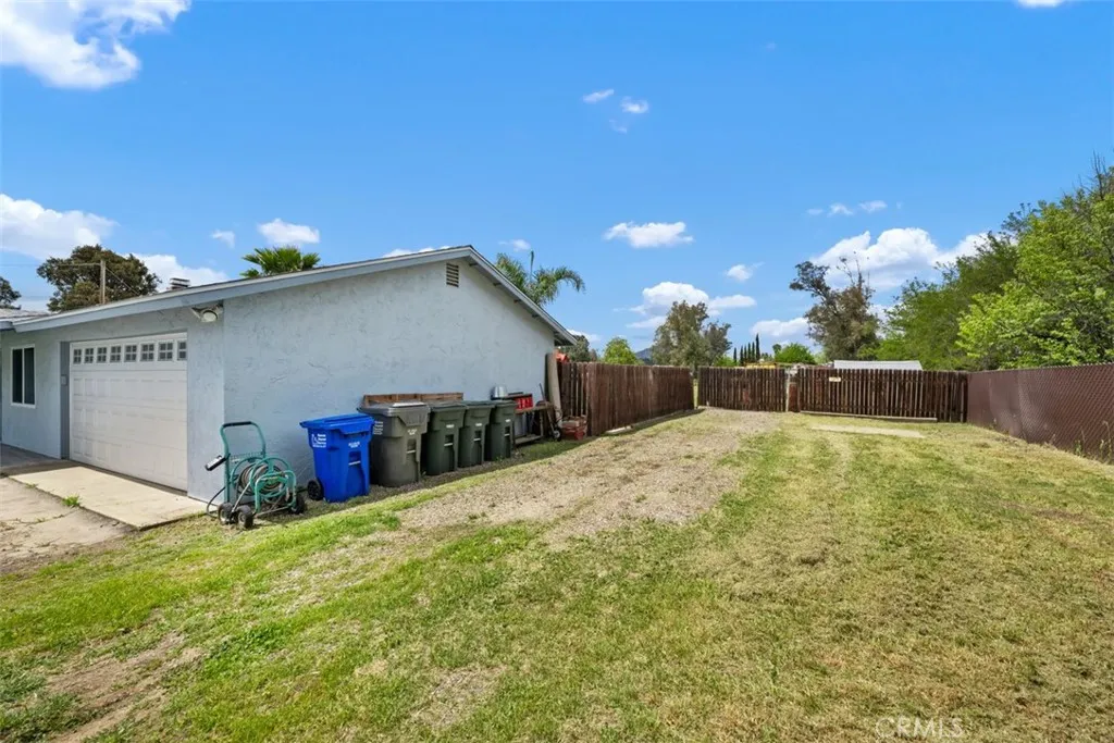 https://cdn.realtyfeed.com/cdn/127/306440508/f24ac257c3563f0985639bd9f327d198.webp
