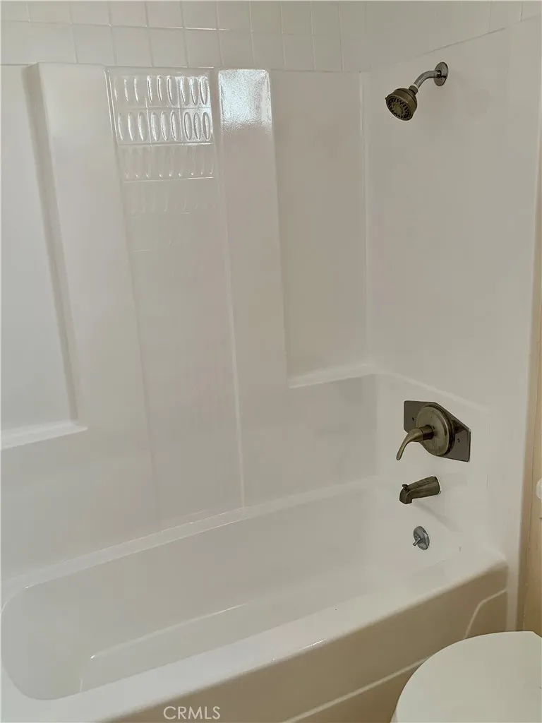 https://cdn.realtyfeed.com/cdn/127/306440613/c3ce9ea490c72580c4b10224e3ae9559.webp