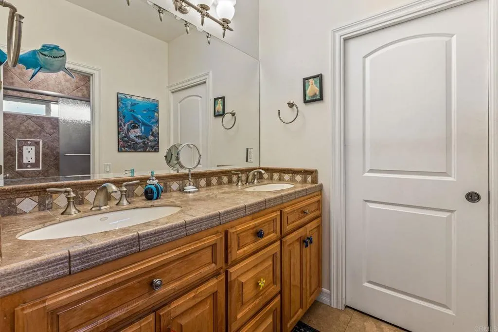 https://cdn.realtyfeed.com/cdn/127/306440953/025eb0ae0d61f3fab51ddc67ebbdce58.webp