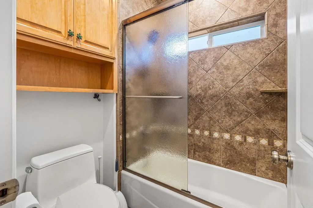 https://cdn.realtyfeed.com/cdn/127/306440953/d8c5c6dc772ba415e44038875a4e8e1f.webp