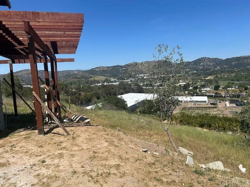 https://cdn.realtyfeed.com/cdn/127/306440987/0fb71142bd58152a90941849dbad5504.webp