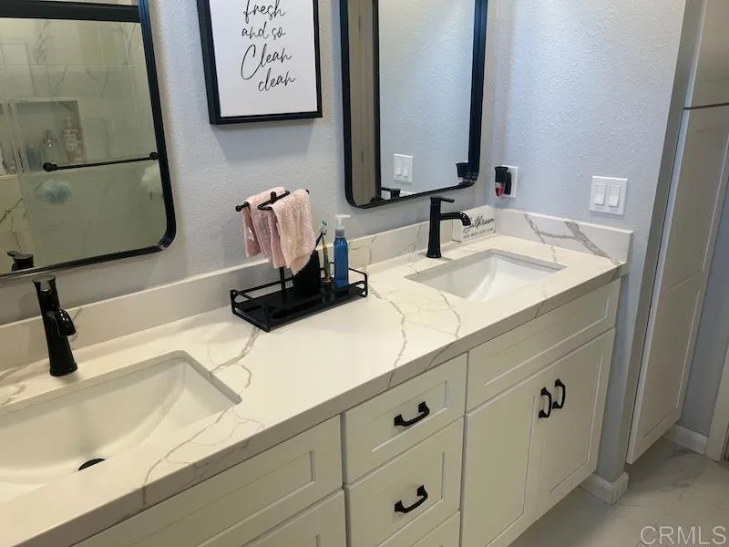 https://cdn.realtyfeed.com/cdn/127/306440987/334b0ab6e2d49bc24d6cb397f8e9c807.webp