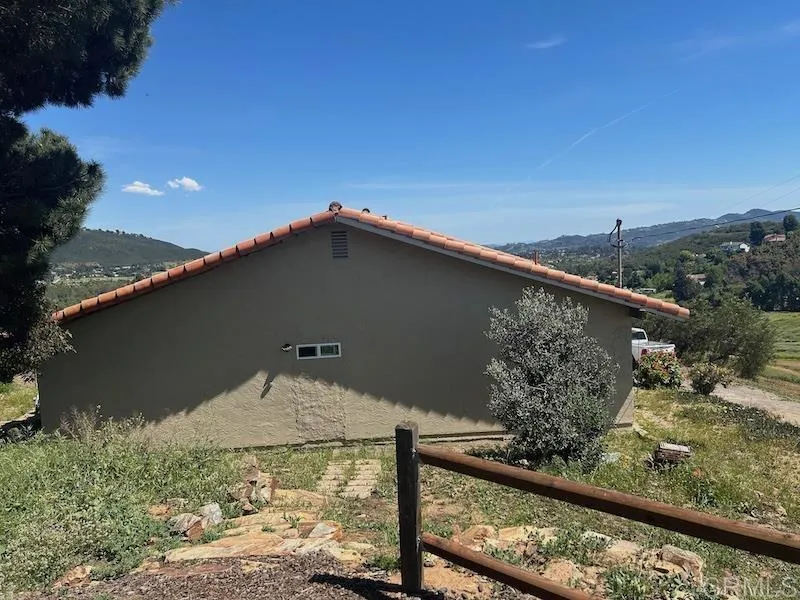 https://cdn.realtyfeed.com/cdn/127/306440987/9bcc23abad0b3563476116ac8ec0cad8.webp