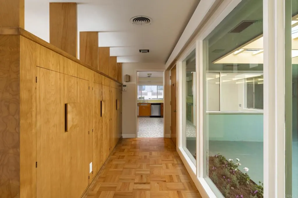 https://cdn.realtyfeed.com/cdn/127/306440988/58c5eb6340ccd97ee1aeedd5f1815de1.webp