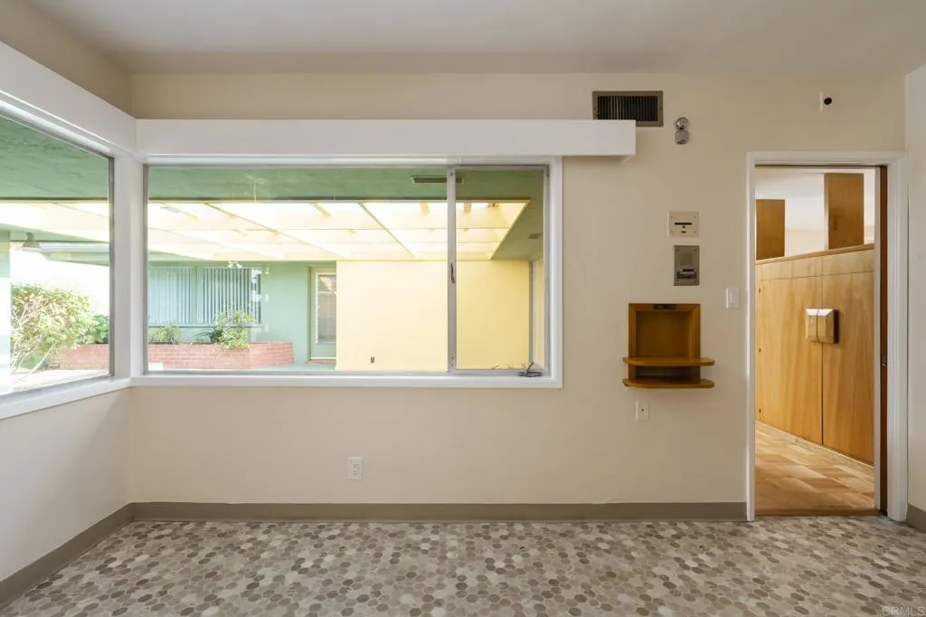 https://cdn.realtyfeed.com/cdn/127/306440988/a53b59a6cb23e62a0c515fb6a4b9d41a.webp