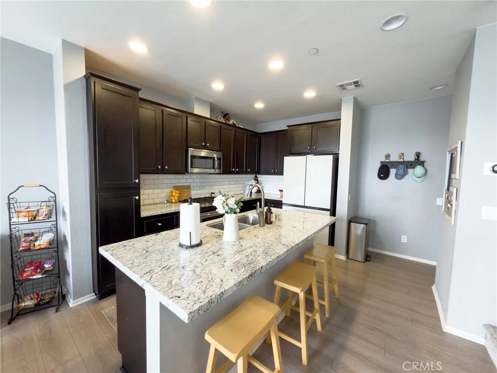 Photo #15: SB25107682 Listing: Photo #15
