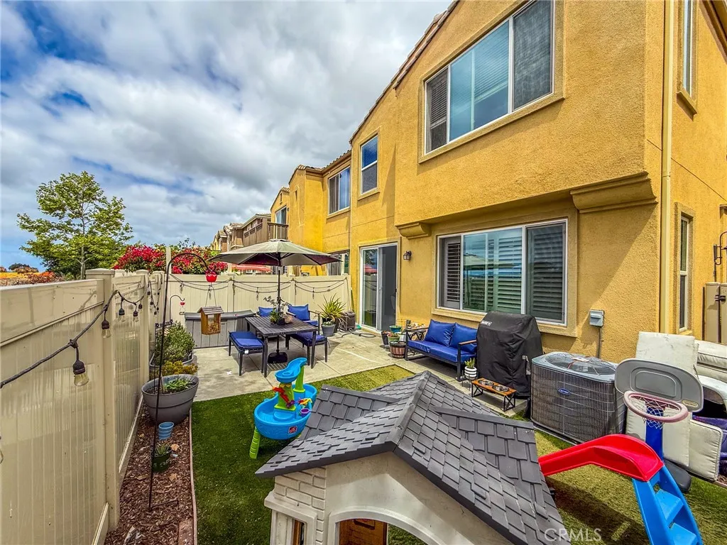 Photo #31: SB25107682 Listing: Photo #31
