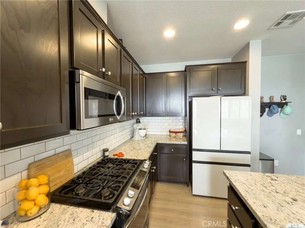 Photo #40: SB25107682 Listing: Photo #40