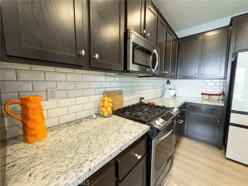 Photo #37: SB25107682 Listing: Photo #37