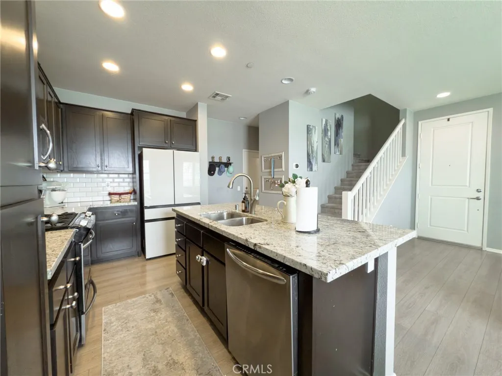 Photo #41: SB25107682 Listing: Photo #41