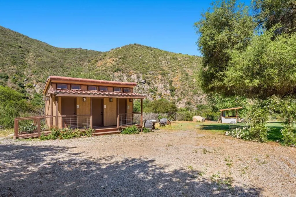 https://cdn.realtyfeed.com/cdn/127/306441127/20a8de08de9f7a208acd0fec5e1351fd.webp