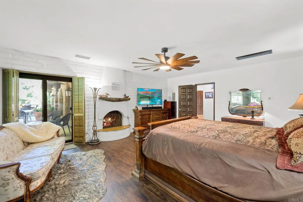 https://cdn.realtyfeed.com/cdn/127/306441127/4bbf99ddd8be8a5a7ecd0fba5054c73c.webp