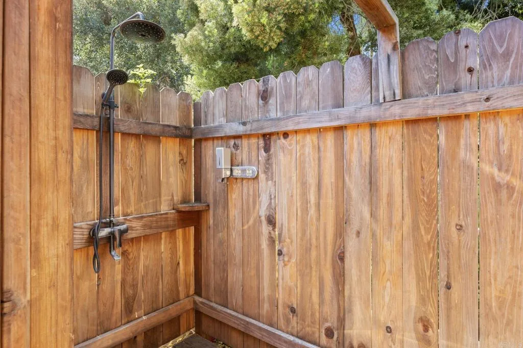 https://cdn.realtyfeed.com/cdn/127/306441127/6012804096a600653d9235b049b4863b.webp