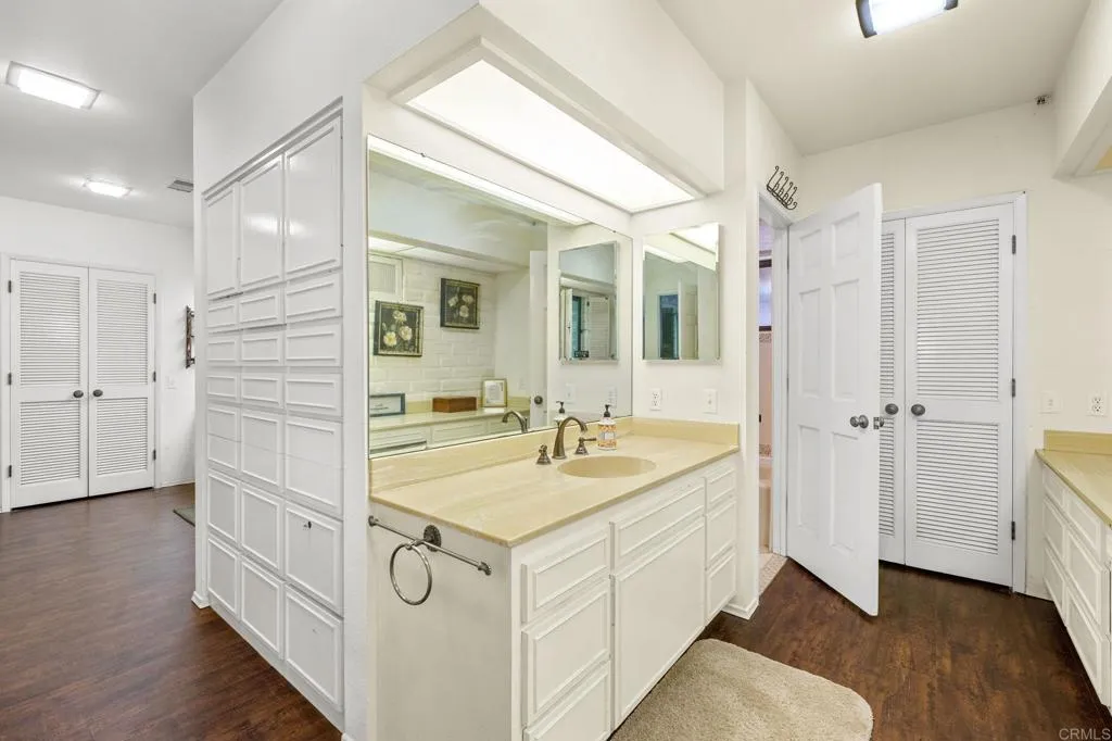 https://cdn.realtyfeed.com/cdn/127/306441127/799867c1461829567af16a892a45e95d.webp
