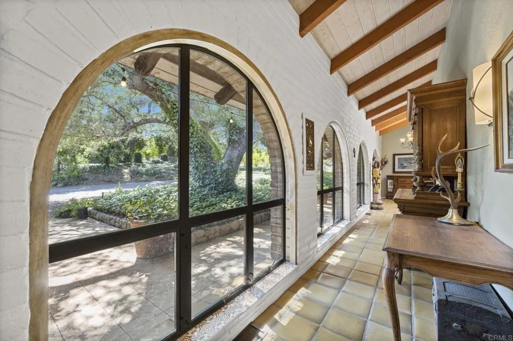 https://cdn.realtyfeed.com/cdn/127/306441127/bd389ff3b9afc4e76254f6de138c5a87.webp