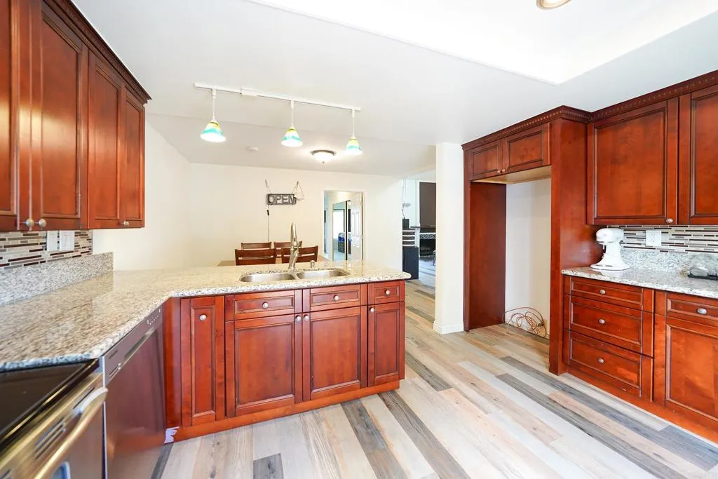 Photo #5: NDP2504785 Listing 