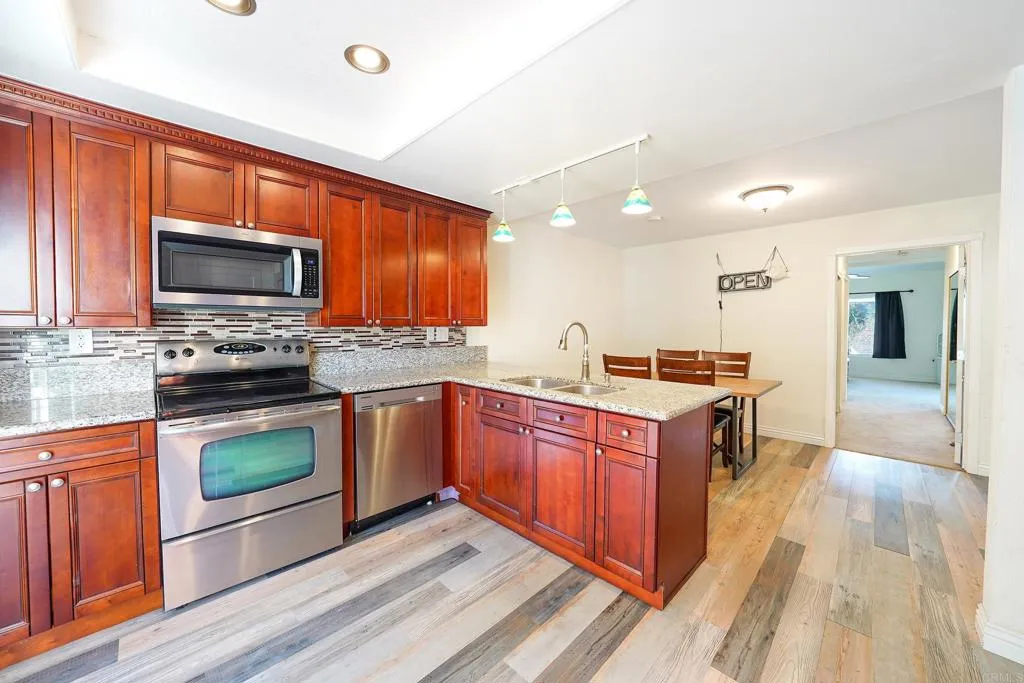 Photo #4: NDP2504785 Listing 