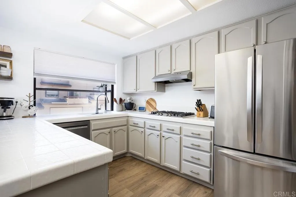 Photo #5: PTP2503527 Listing 