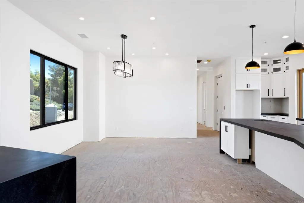 https://cdn.realtyfeed.com/cdn/127/306441311/08f56e168a455e2bcdfcff62c24b2a5b.webp
