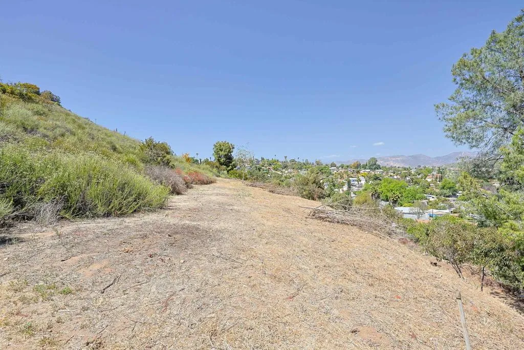 https://cdn.realtyfeed.com/cdn/127/306441435/232573a55a288138042fde75e95567d0.webp
