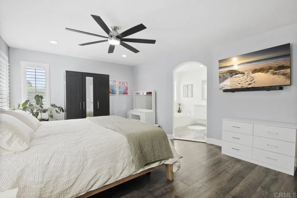 https://cdn.realtyfeed.com/cdn/127/306441449/bd230e3c388501e5d7257922eb27b5b6.webp