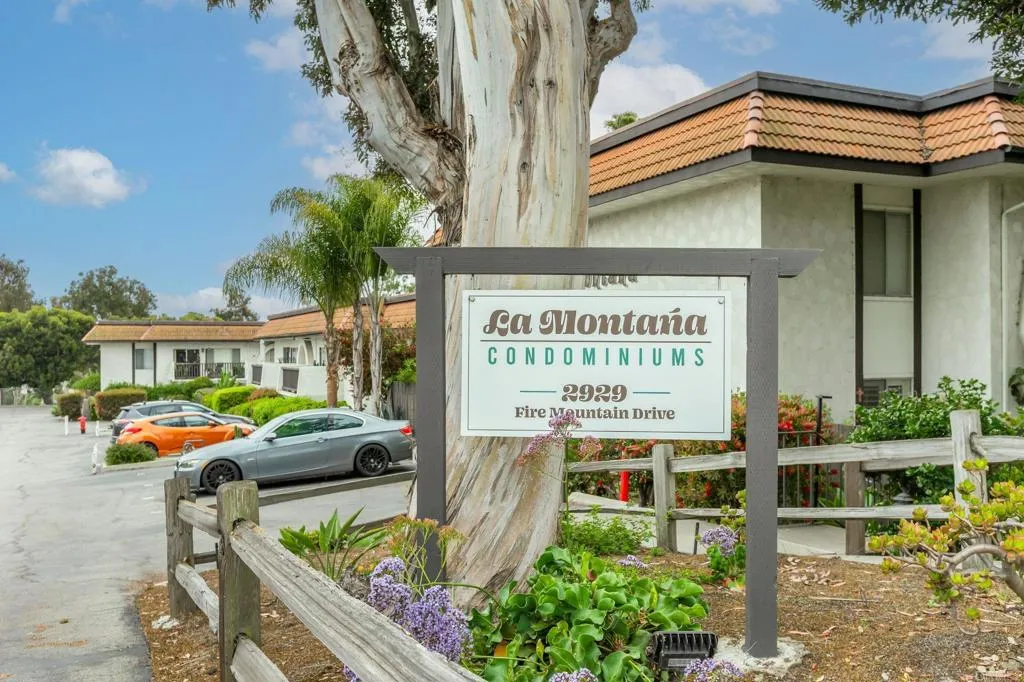 https://cdn.realtyfeed.com/cdn/127/306441532/5bba3c5e8f62074be7be66a9a818a62f.webp